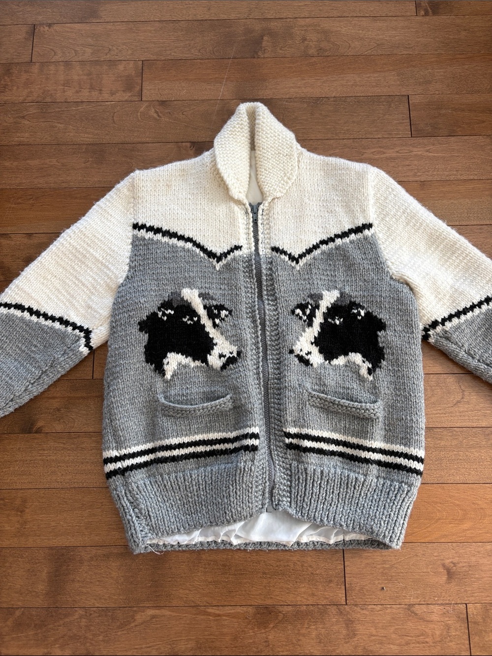 Handmade Vintage Chunky Zip-Front Cow Motif Sweater Vest in Gray & Cream